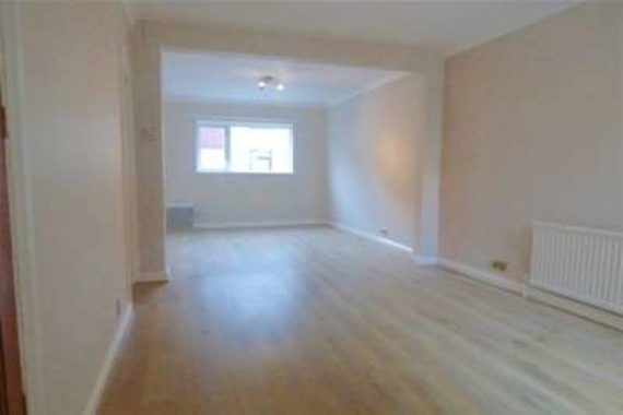 3 bedroom Detached t...